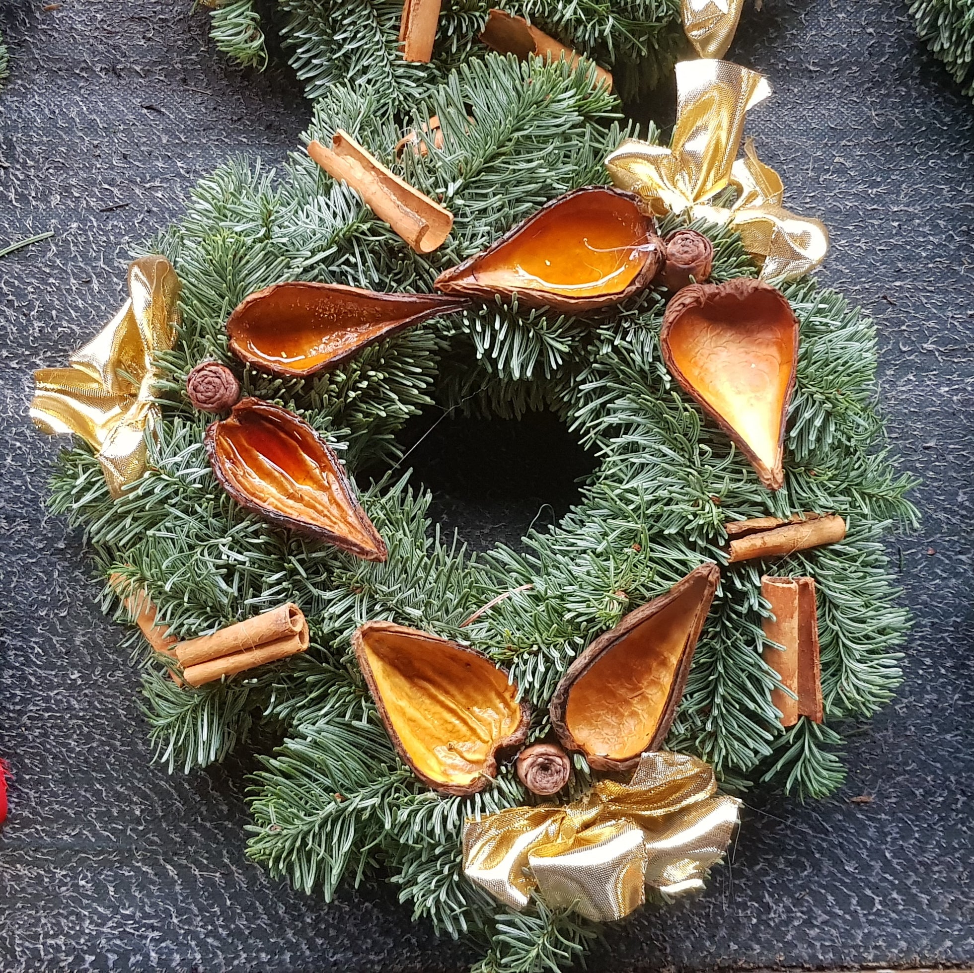 Decorated Wreath - 25cm diameter